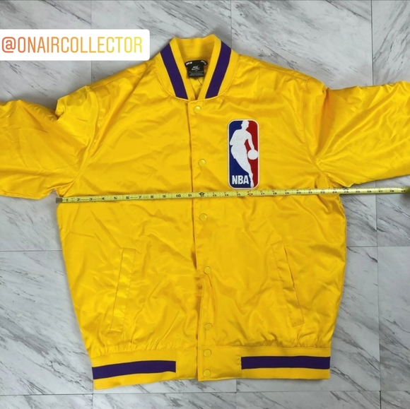 VINTAGE LOS ANGELES LAKERS   Men's Satin Yellow Sarter NBA Jacket Siza L - Picture 4 of 7